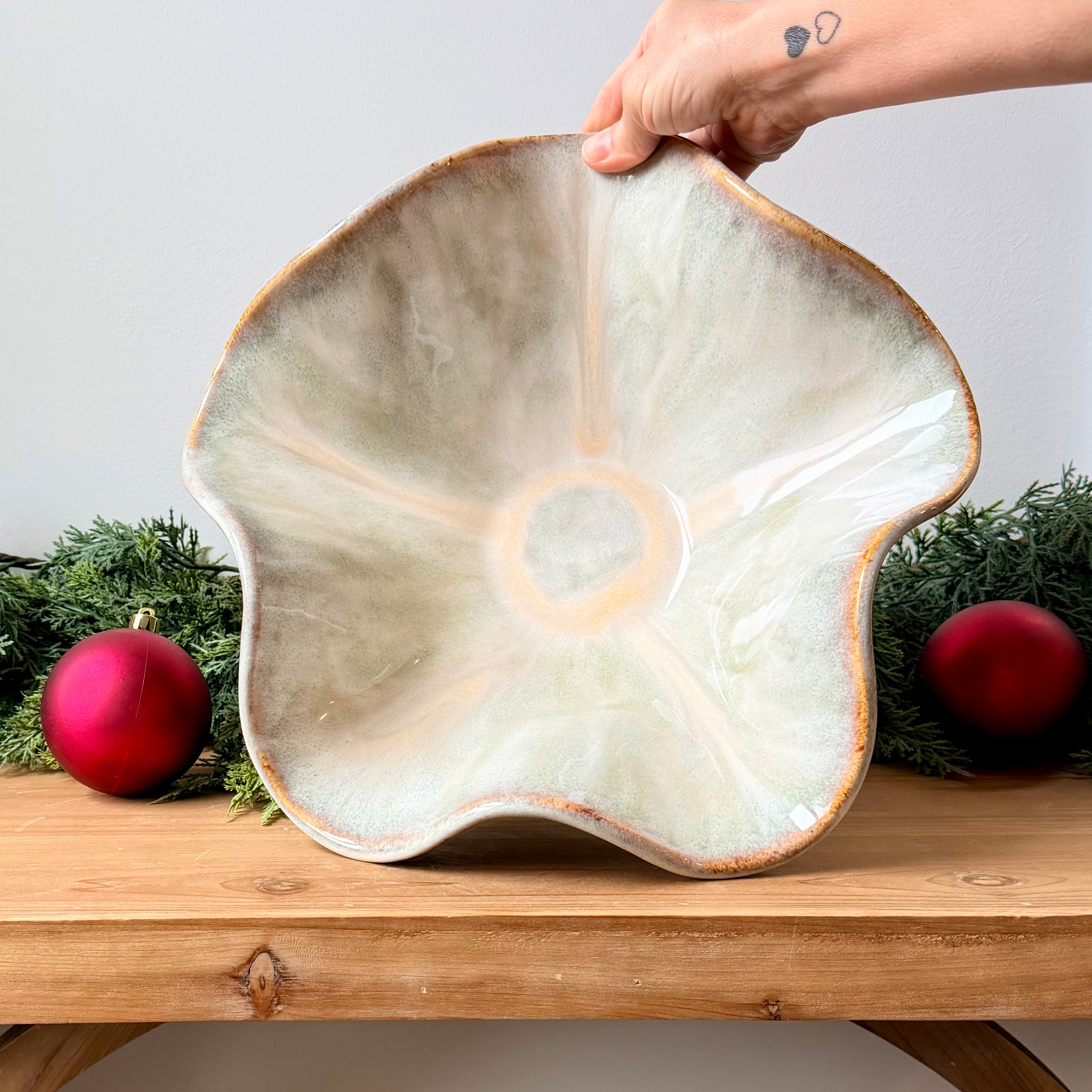 Wavy Bowl, Large - Natural