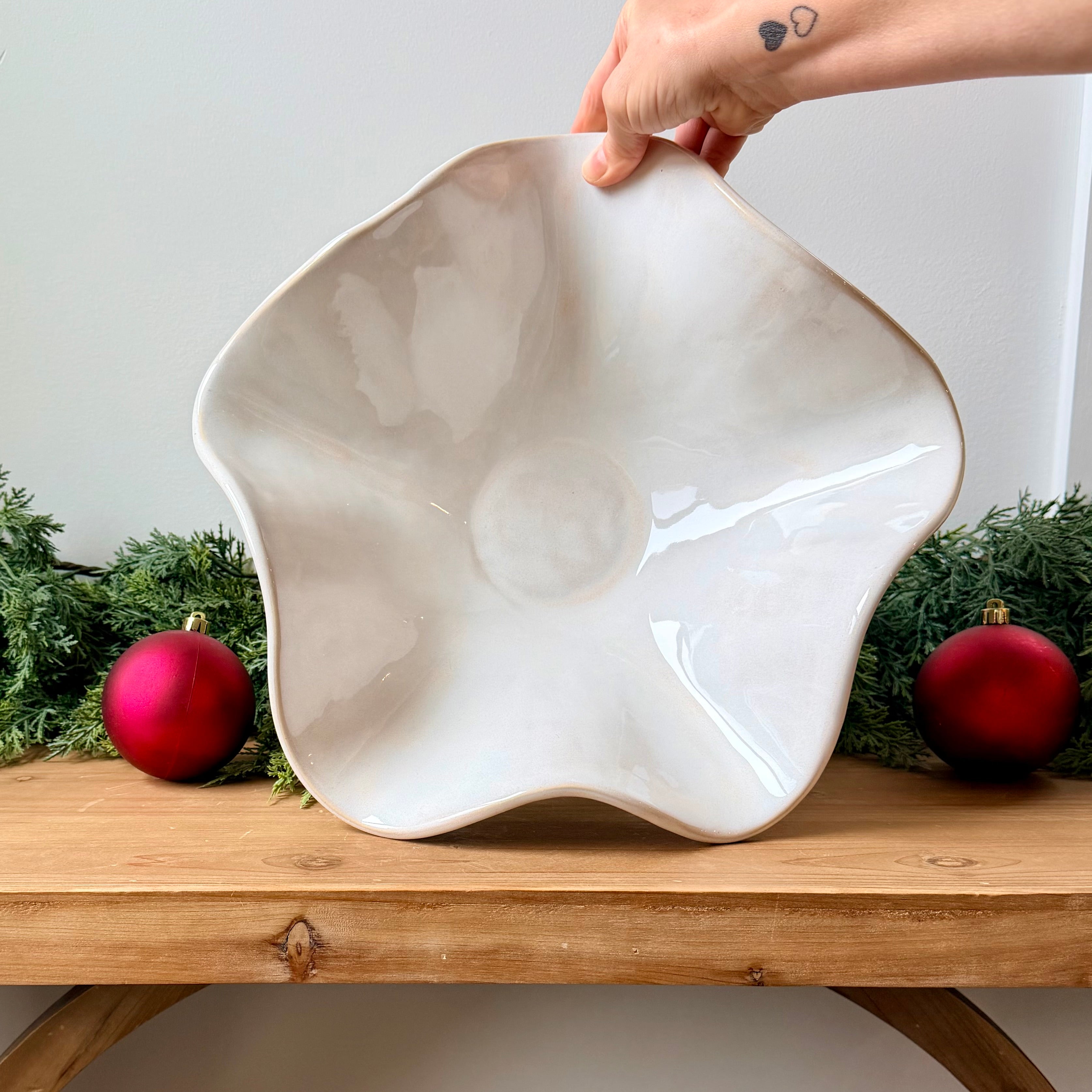 Wavy Bowl, Large - Linen