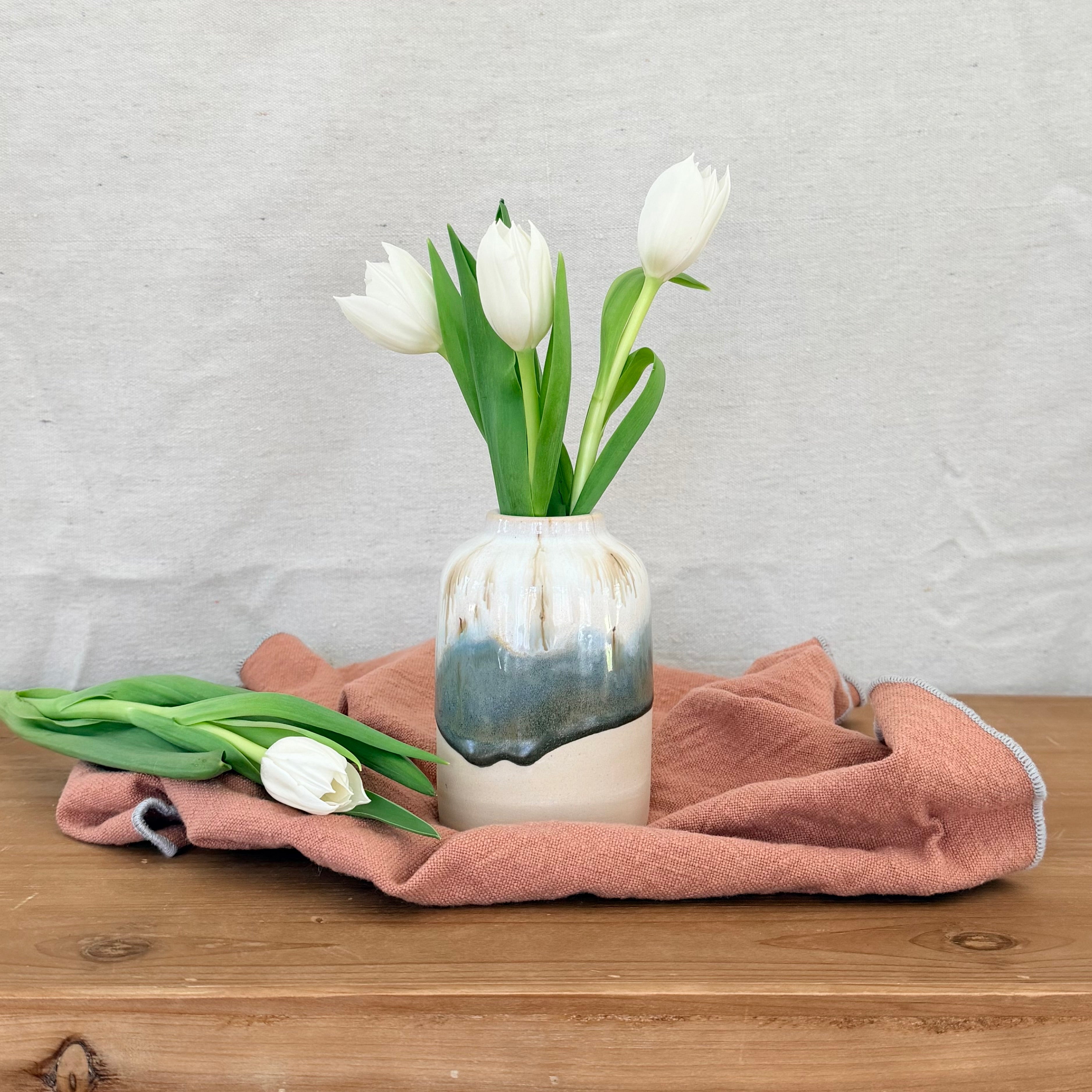 Bud Vase - Midnight Run, Straight