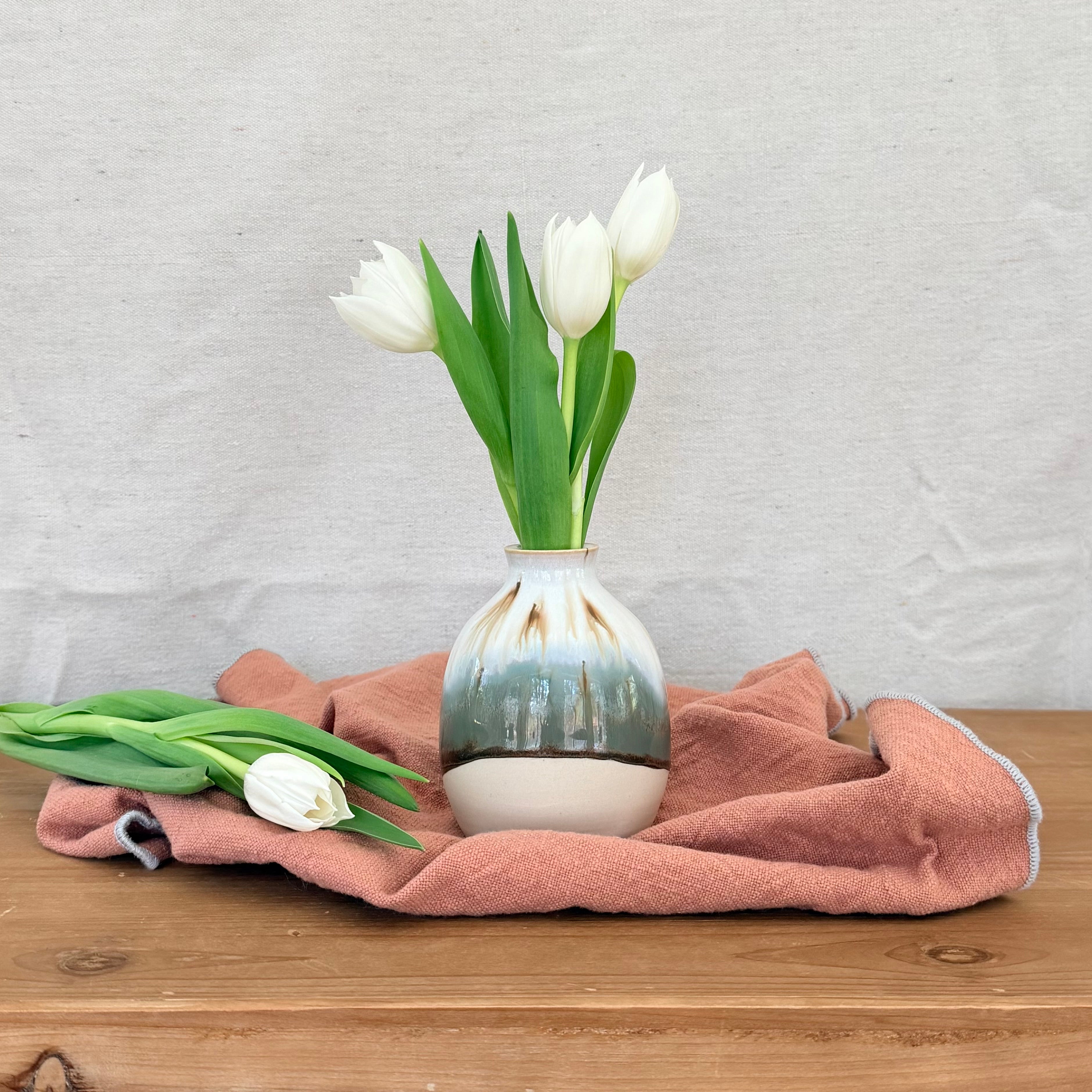 Bud Vase - Midnight Run, Round