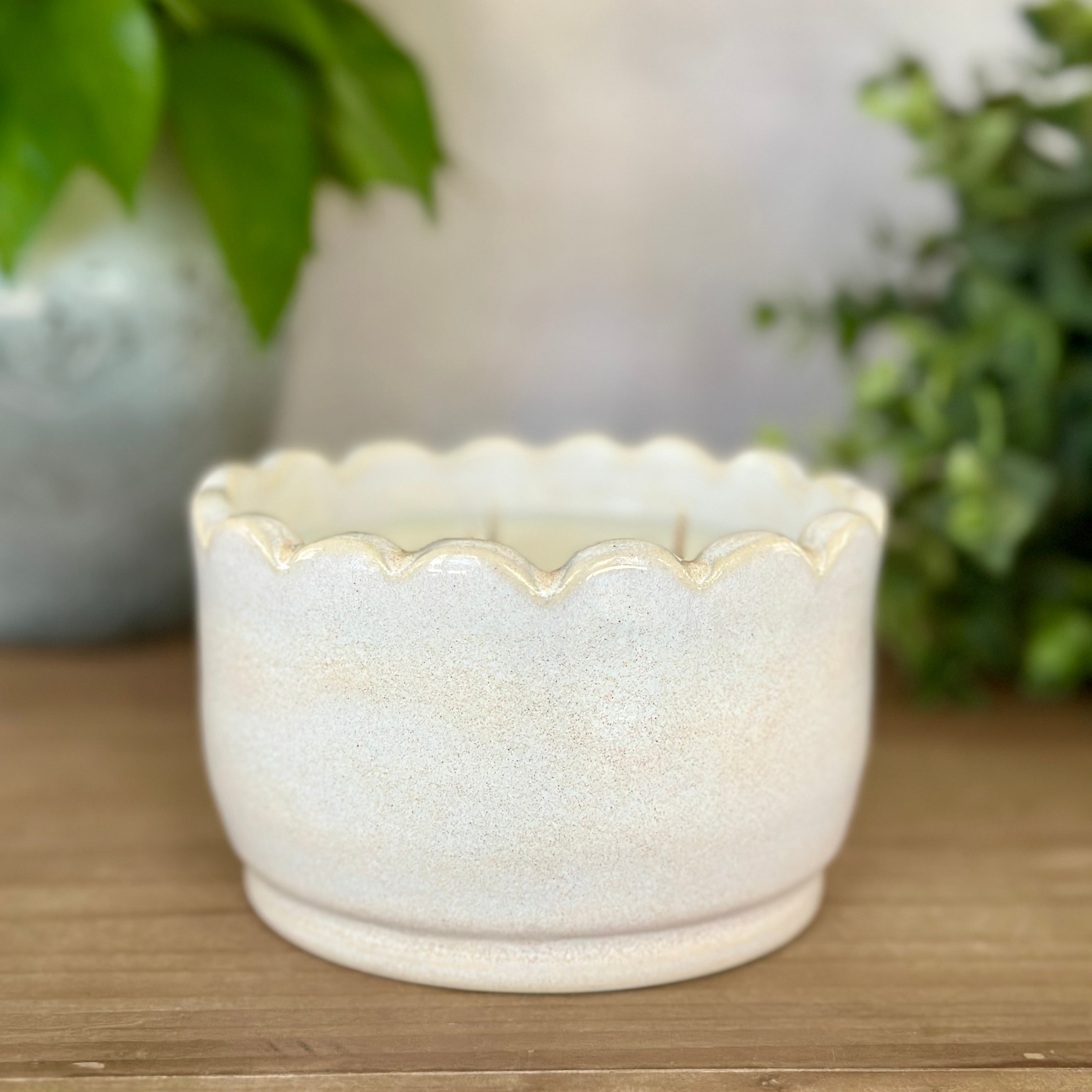 Heart Warmers Candle - Scalloped: 14 oz