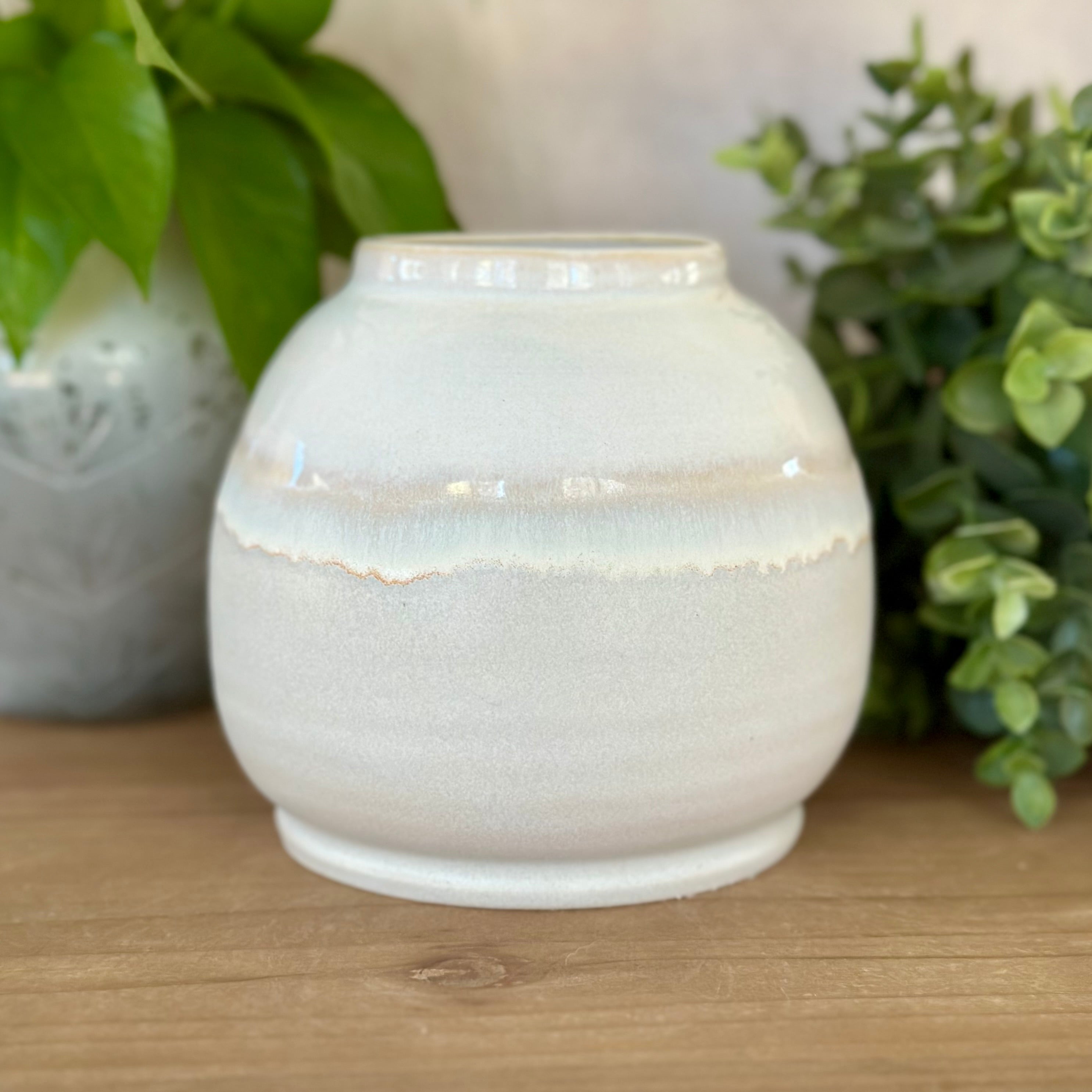 Round Vase: Sea Foam