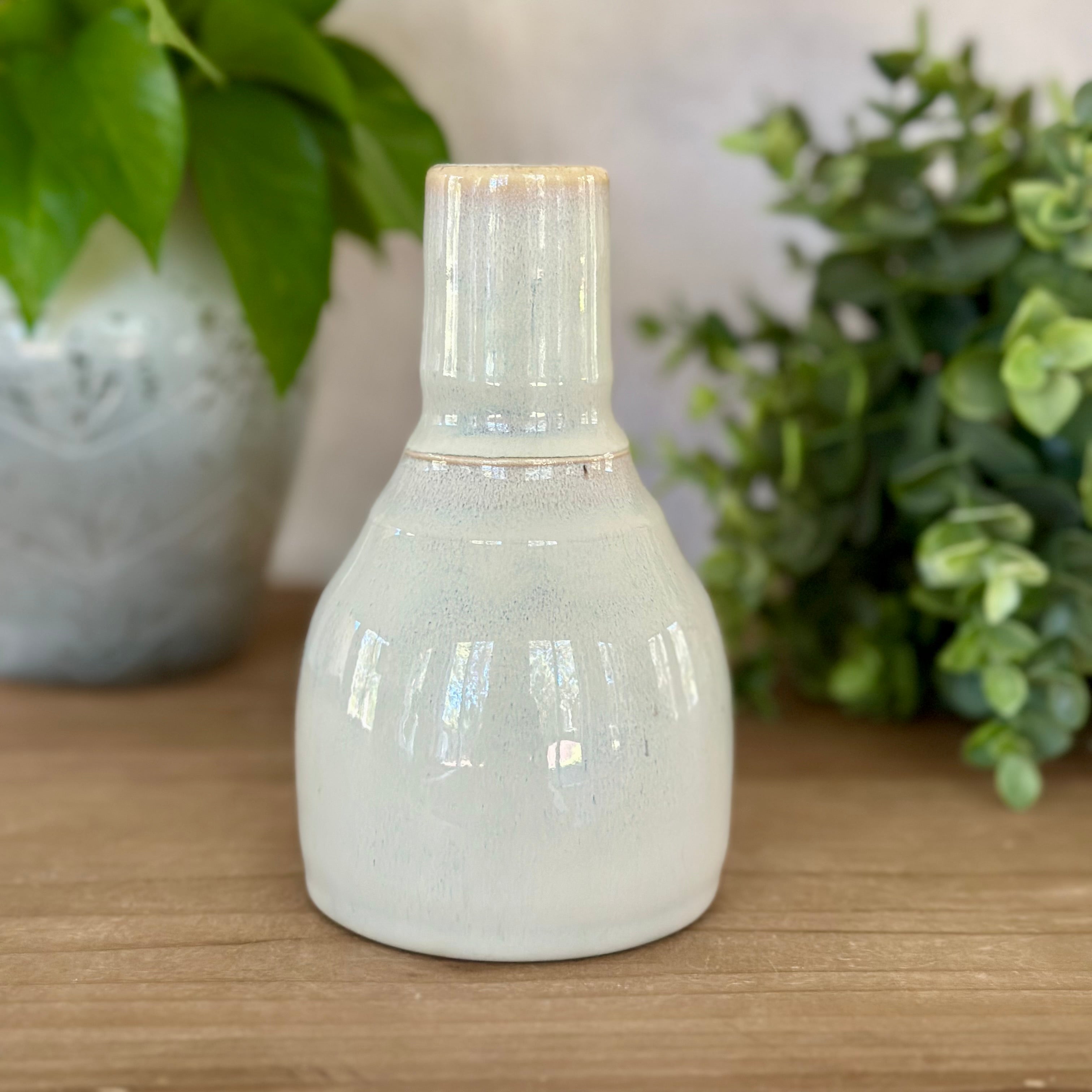 Bud Vase: Sand