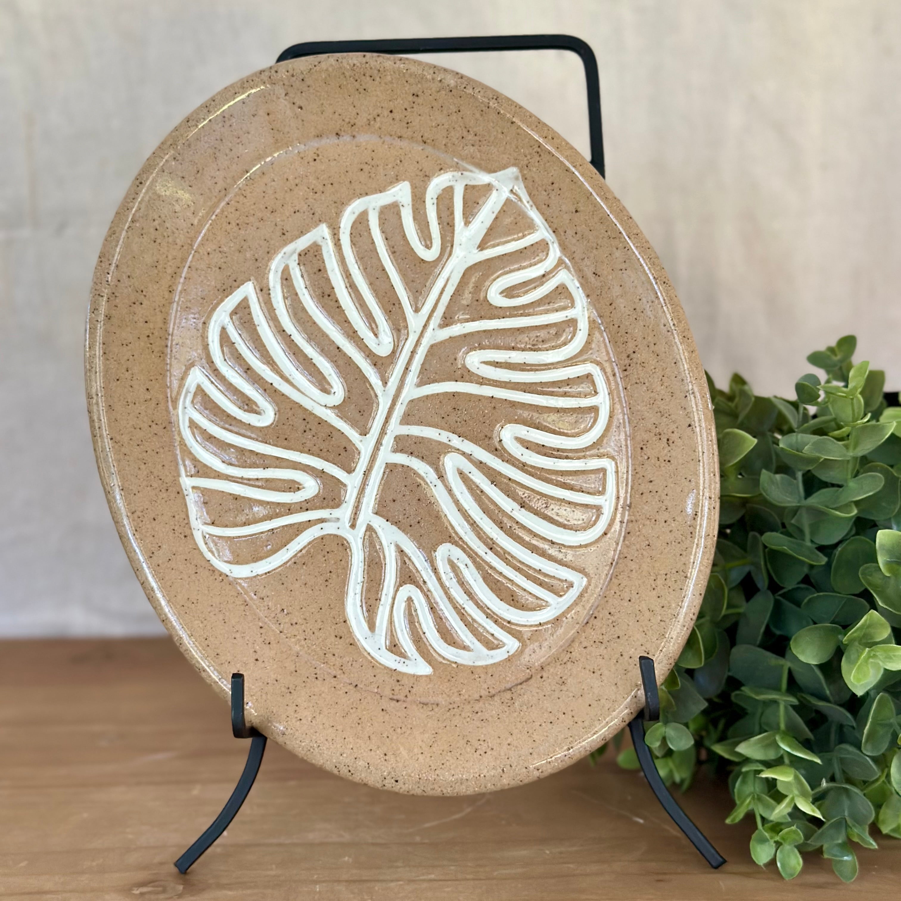 Oval Plate 10” : Monstera