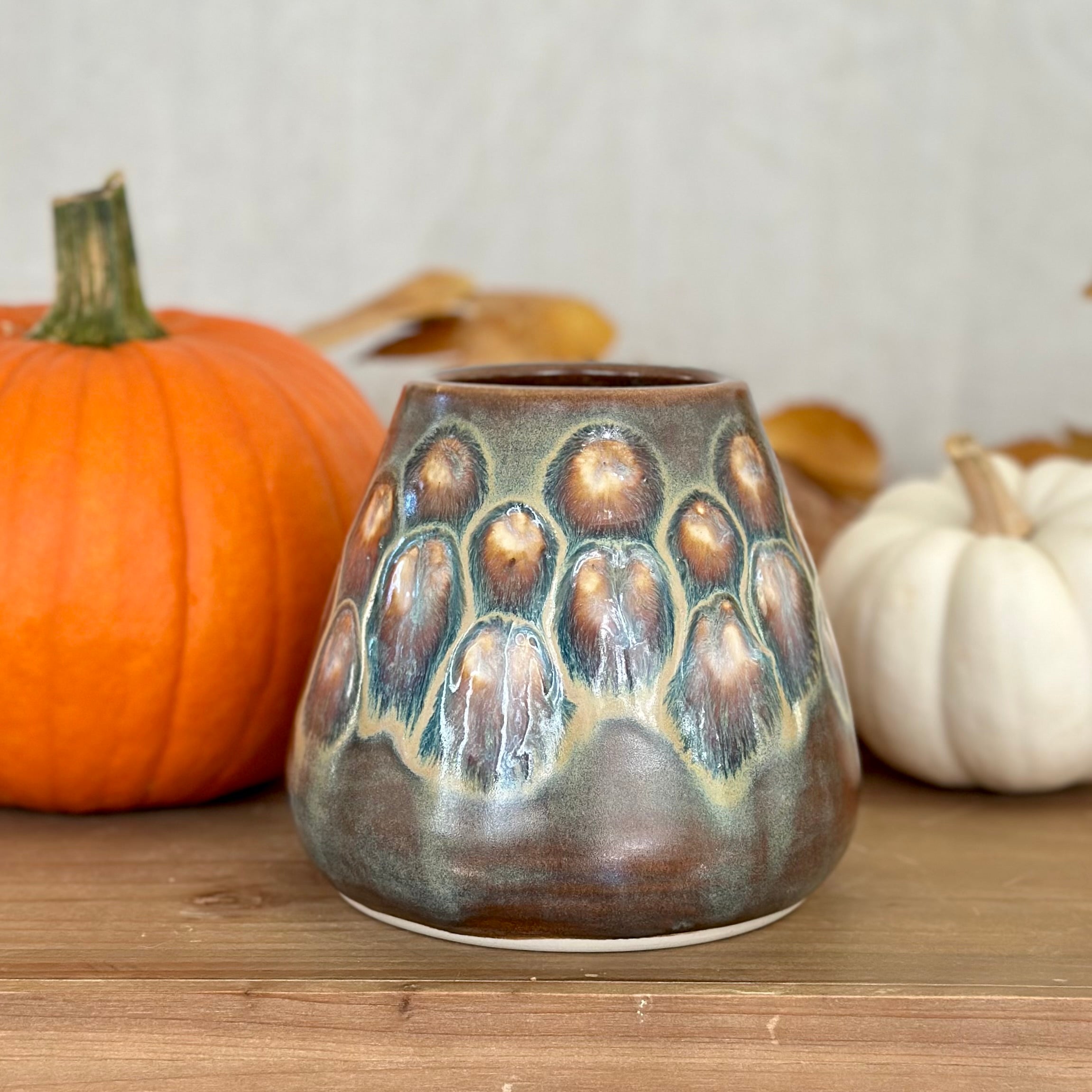 Vase (Sm): Fall Feathers – Heart and Hand Ceramics