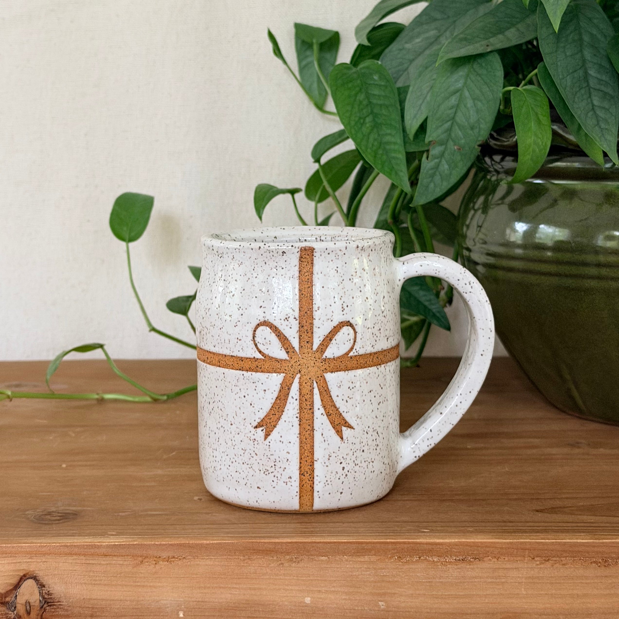 Mug - Bow Mug, 12-14 oz.