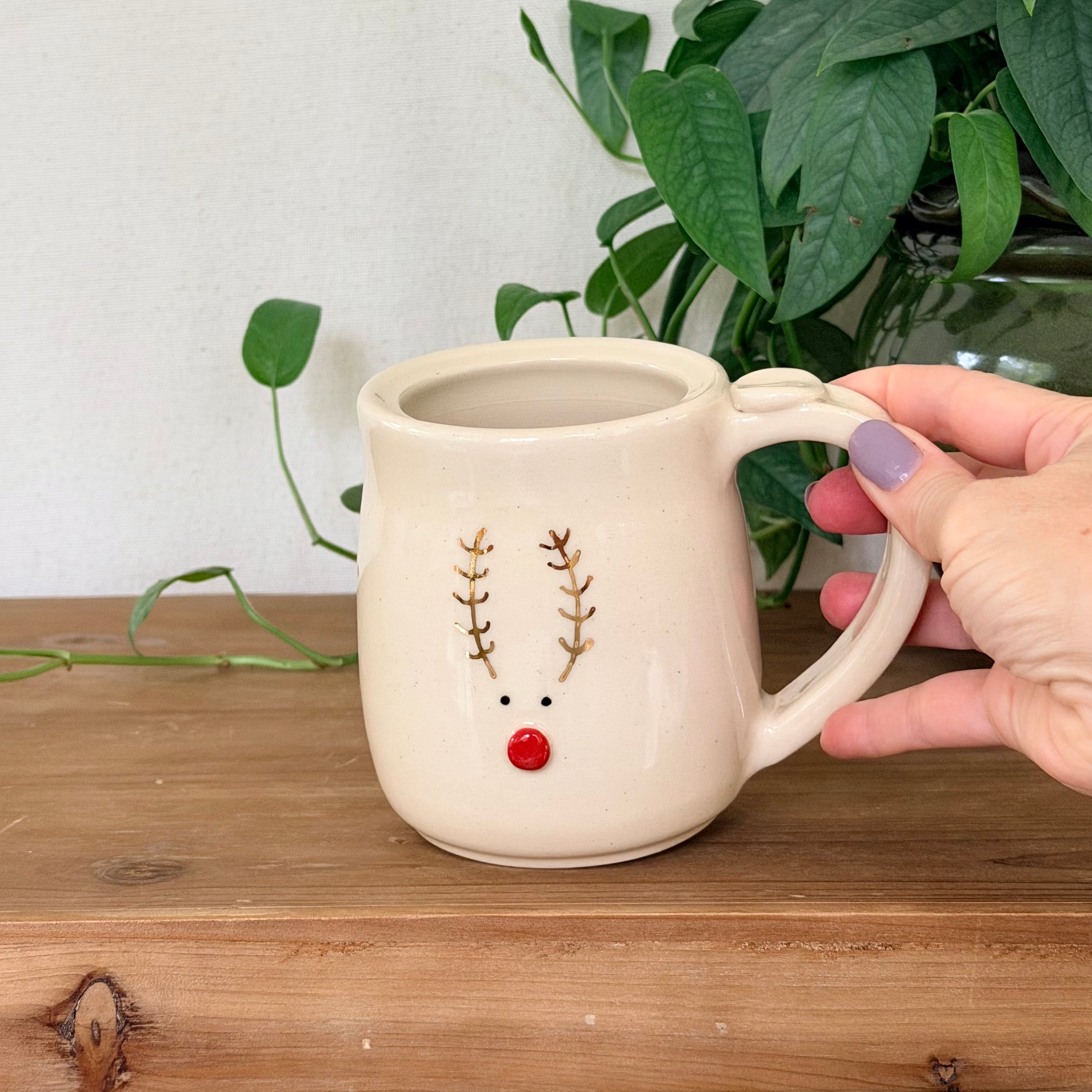 Mug: Reindeer with Gold Antlers, 14-16 oz.