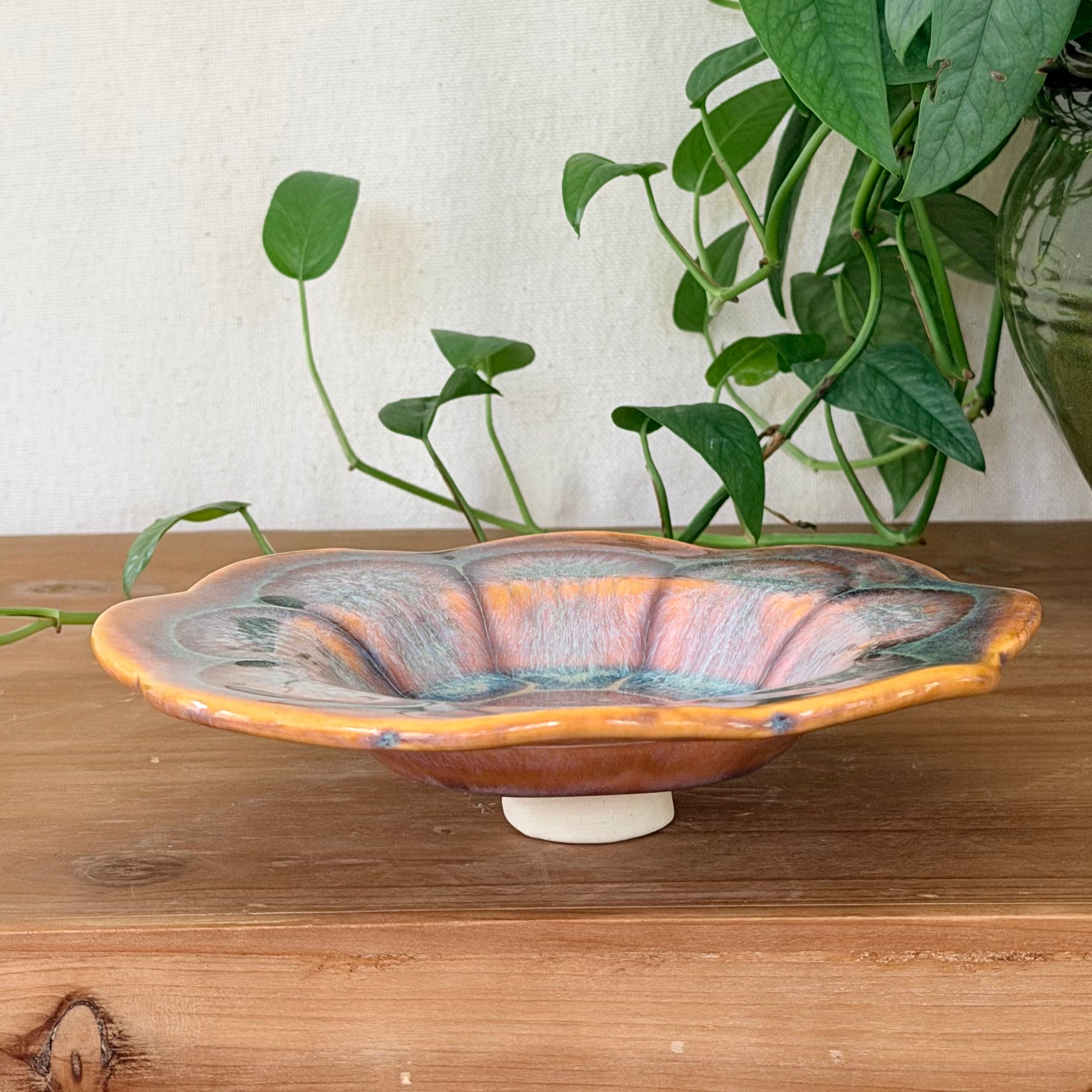 Bee Bowl with Stake- Peach Blossom