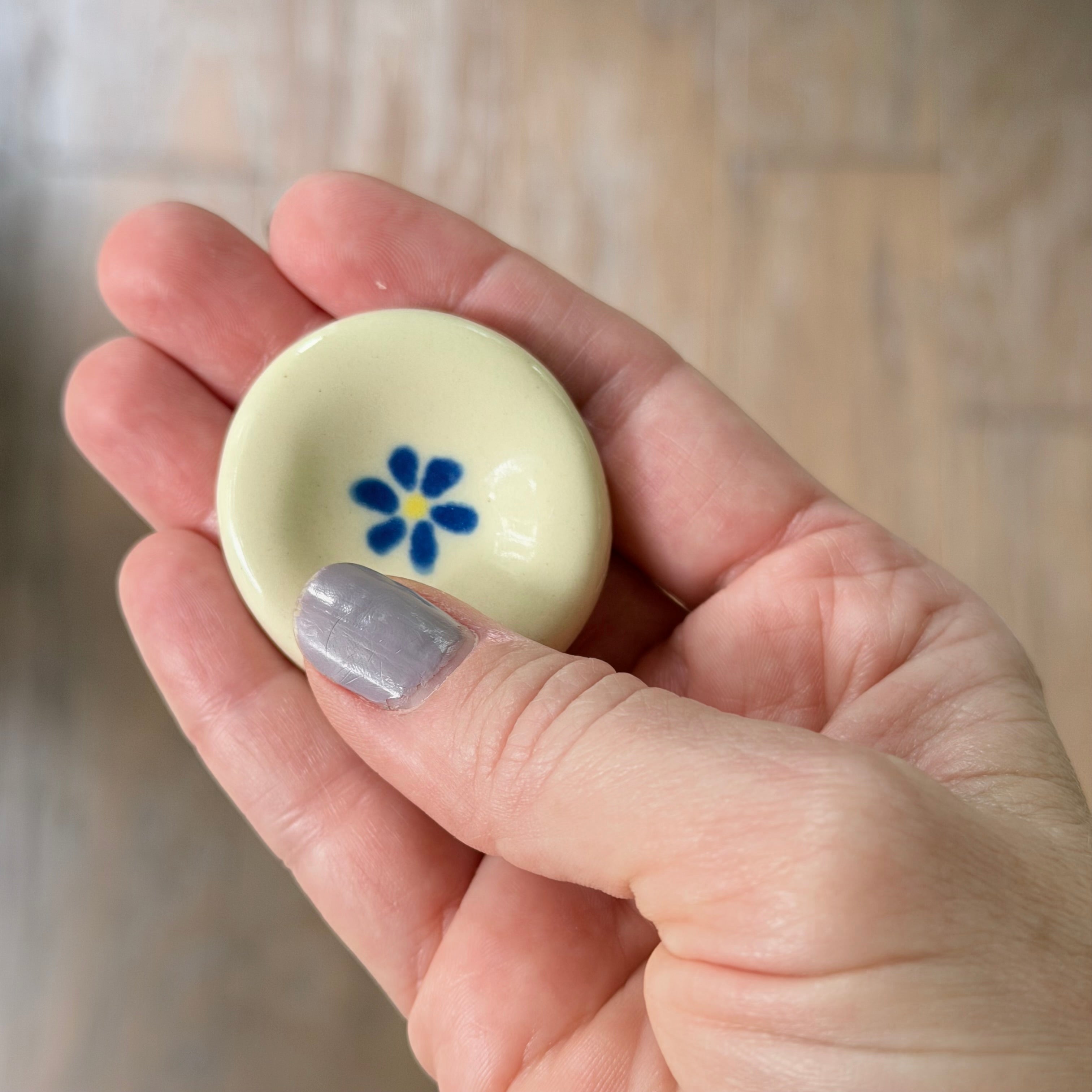 Worry Stone - Blue Flower