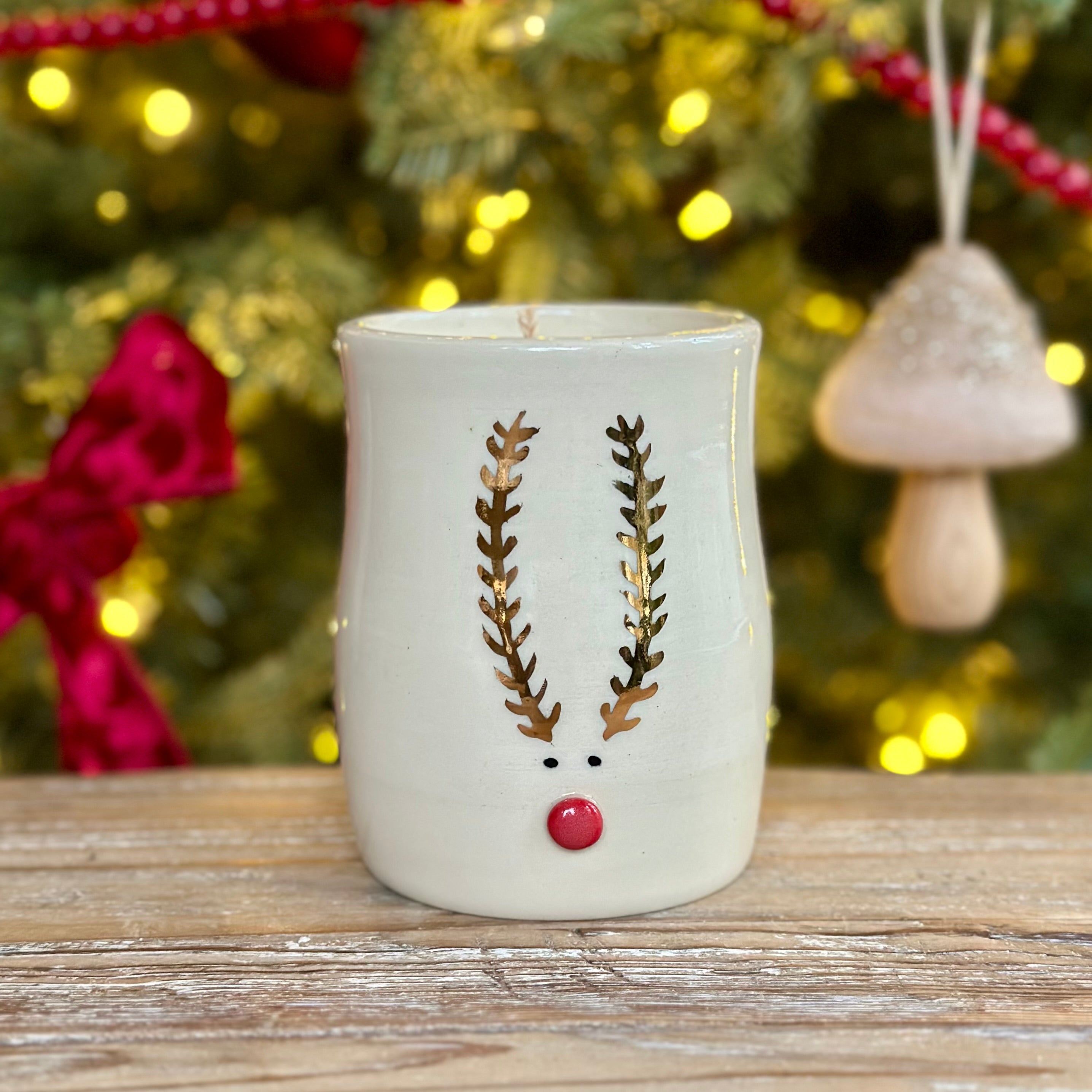 Heart Warmer Candle: Rudolph, Yuletide 16 oz.